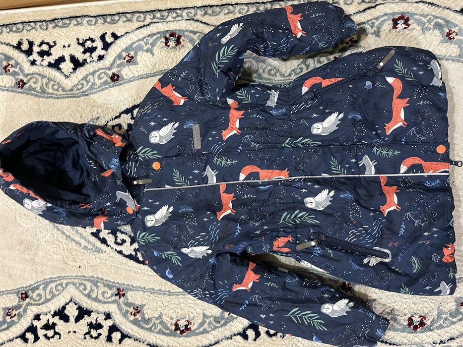 Продам куртку зимнию для девочке