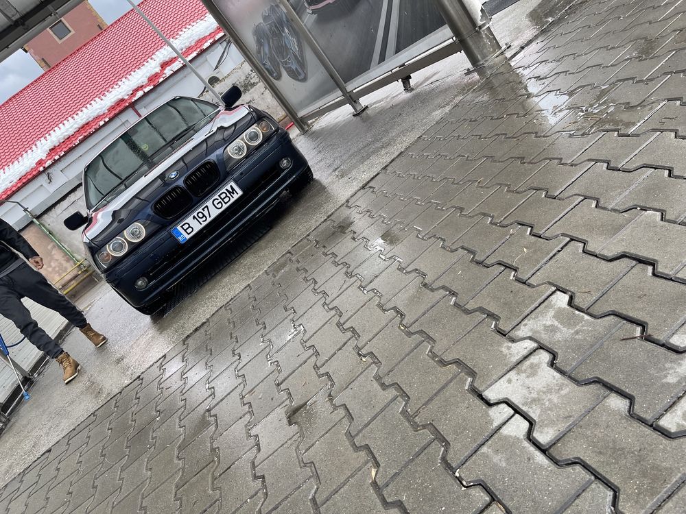 Bmw Seria 5 E39 525i