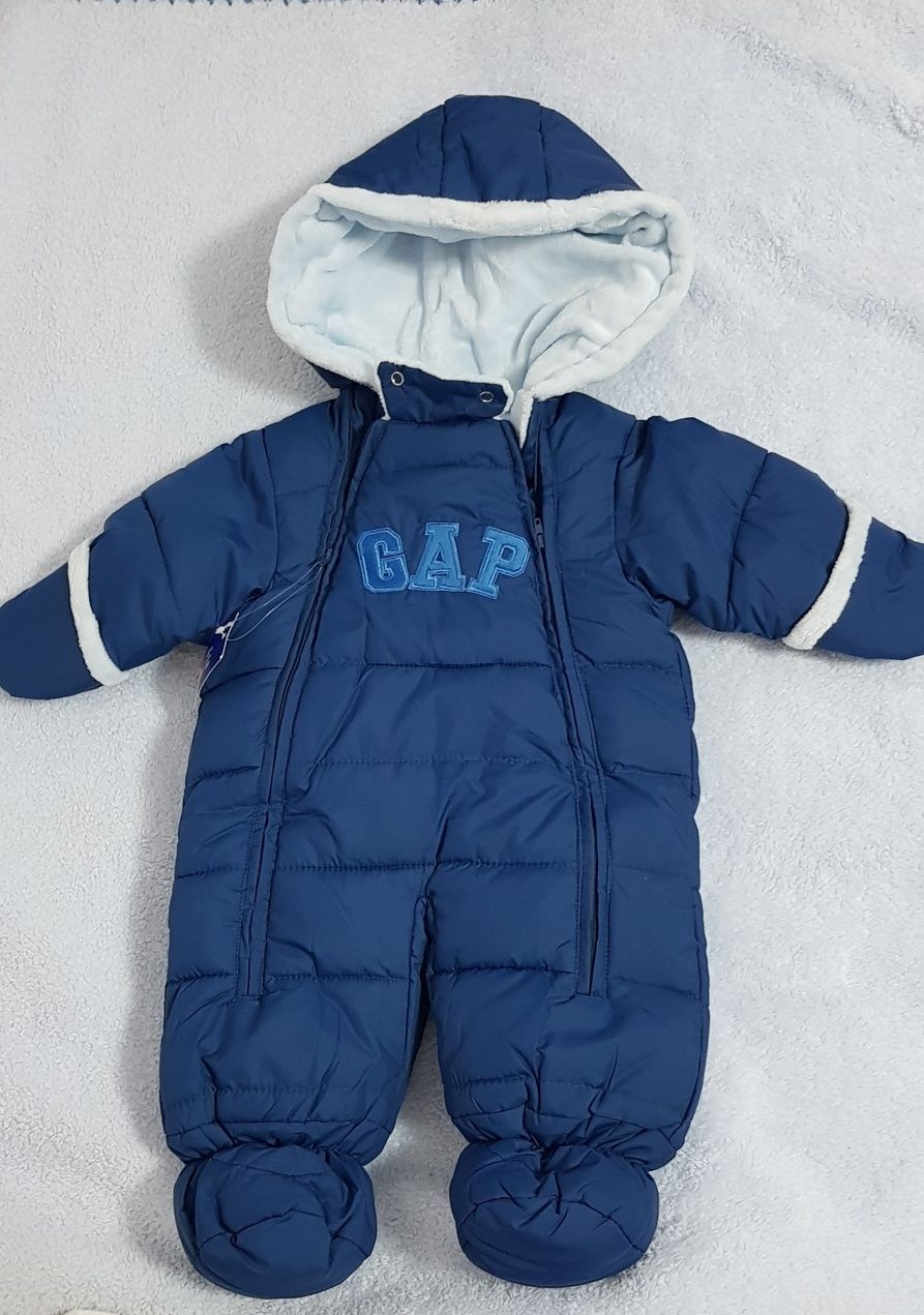 Детский комбинезон  фирмы GAP