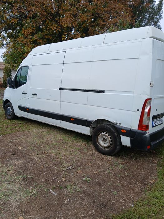 Продавам бус Renault Master! Перфектно състояние