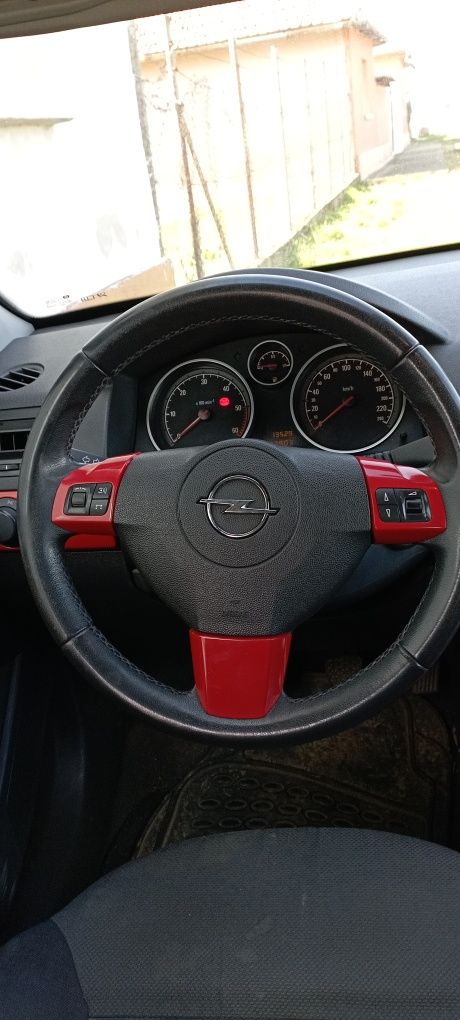 Opel Astra h 1.9 cdti