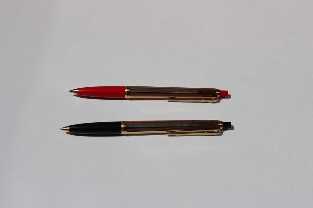 Set 2 pixuri BALLOGRAF - Made in Sweden, Negru si Rosu