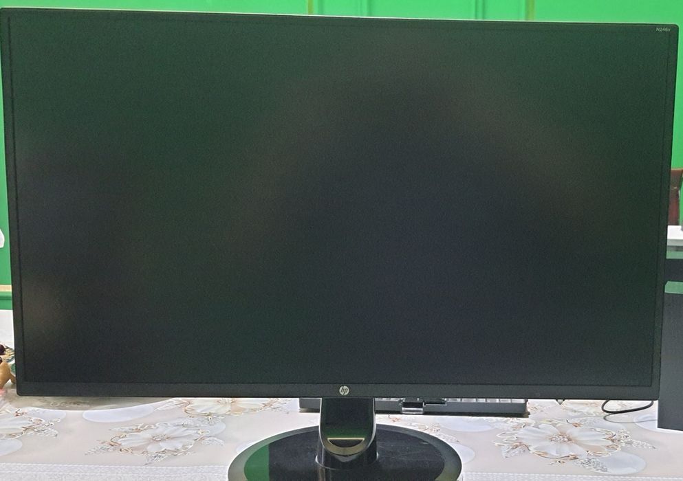 Монитор 24 дюймов