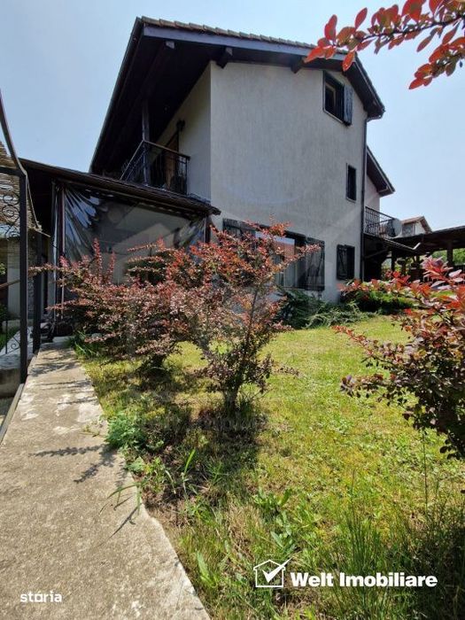 Casa ultrafinisata in mijlocul naturii, gradina amenajata, Gilau