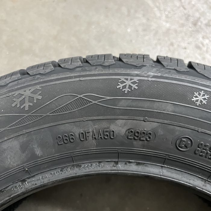 2 Anvelope iarna NOI 175 65 14 Point S (by Continental)