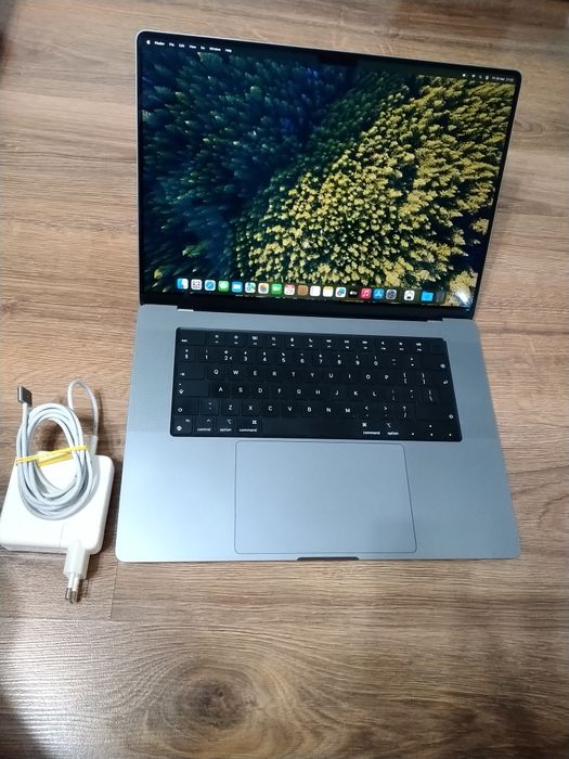 macbook pro 16 m1 pro 2021 1tb