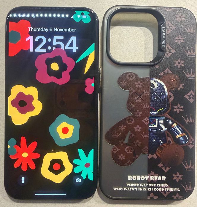 iPhone 15 pro Titanium с подарък кейс и нов протектор на дисплея