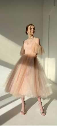 Платье пышное розовое