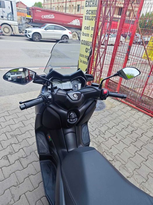 YAMAHA XMAX 300 / 2023