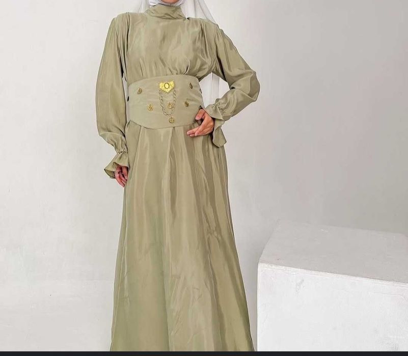 Продается дизайнерское платье