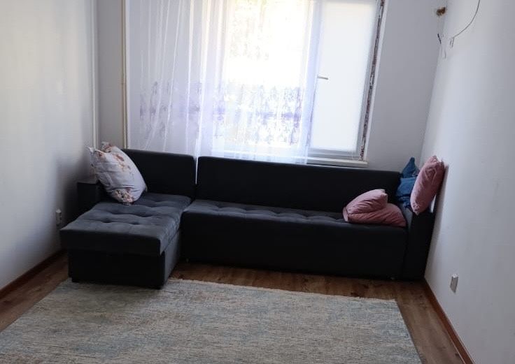 продается диван большой