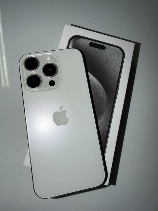 Iphone 15 Pro - 128GB, white titanium (Донесен от САЩ)