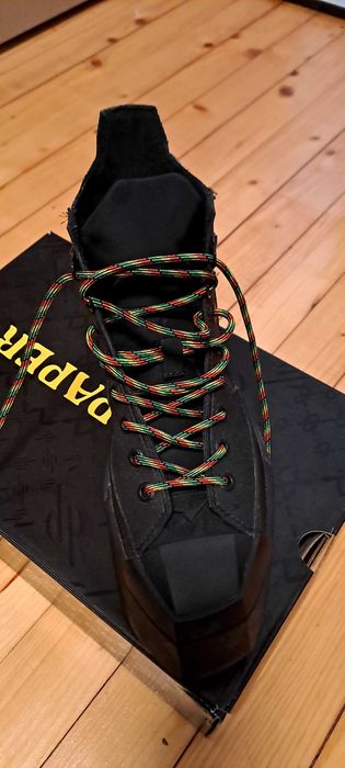 Продавам обувки Converse
