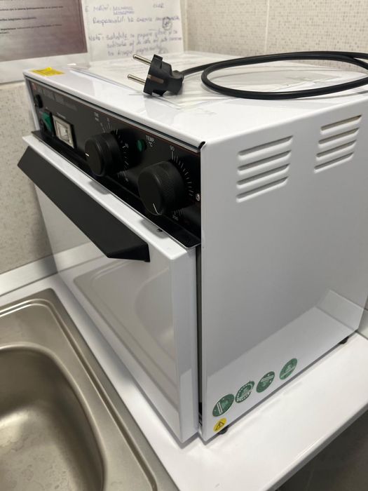 Sterilizator cu aer cald TAU STERIL 2000 – 17 L, Automatic – ca nou