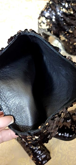 Сапоги внутри кожа