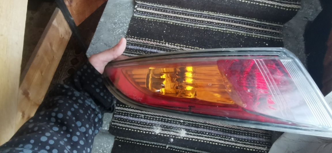Хонда Сивик 8 генерация мигач десен стоп honda civik 8