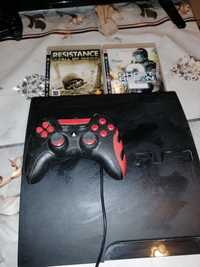 Playstation 3 (Stricat) plus  o maneta (stricata dar merge) +2 jocuri