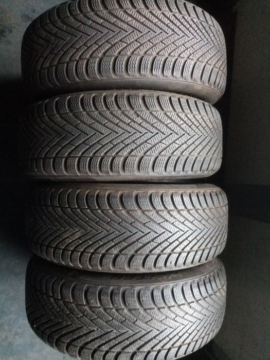 Anvelope de iarnă 195/60r16-89H Pirelli.