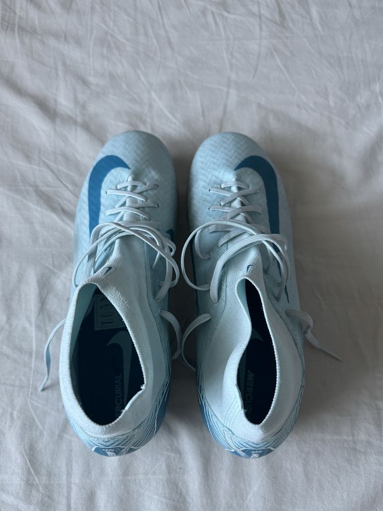 Бутонки Nike Mercurial Superfly 10 Academy MG