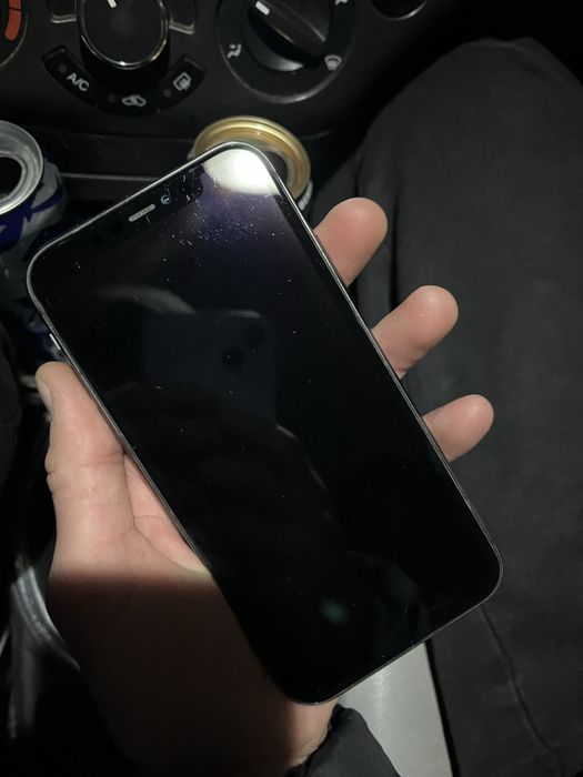 Айфон 11 128гб емеость 73