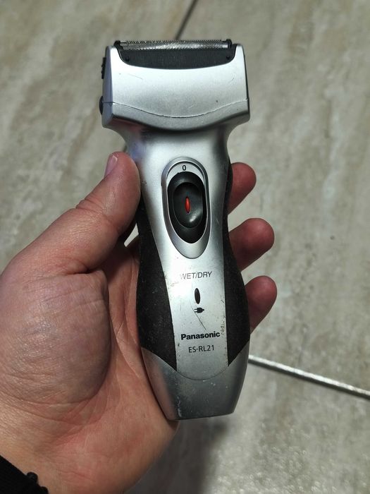 Aparat de ras electric Panasonic ES-RL21-S/doar in Cluj//25 lei