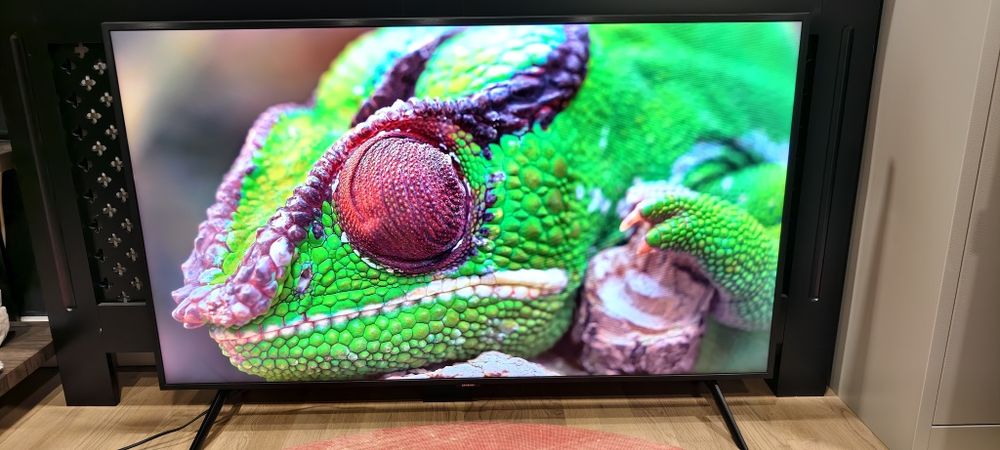 Televizor Samsung QLED 4k UHD 123cm
GLED
Televizor QLED Samsung
QE49Q6