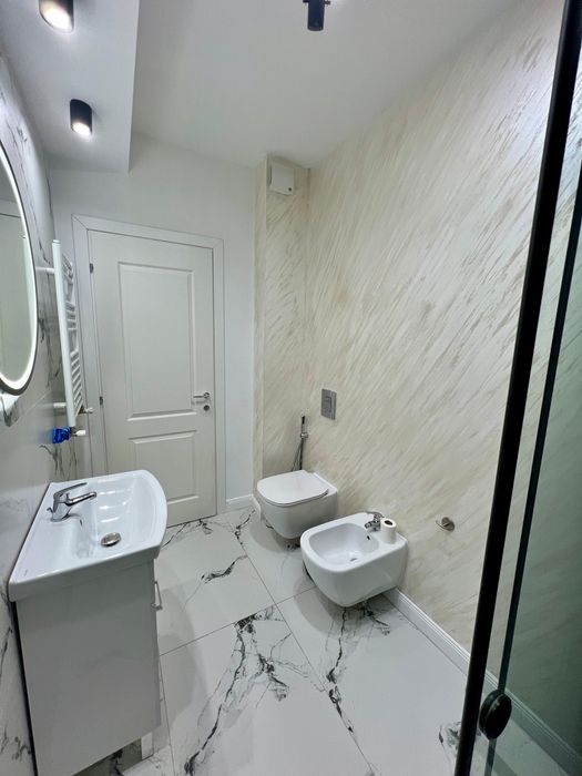 Inchiriez Garsoniera bloc nou