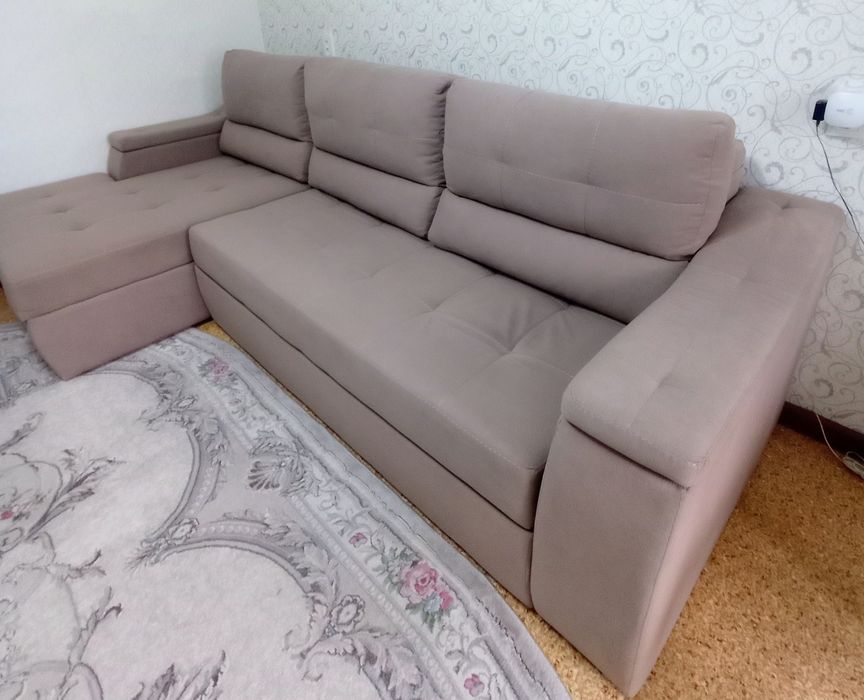 Продам угловой  диван в хорошем состоянии