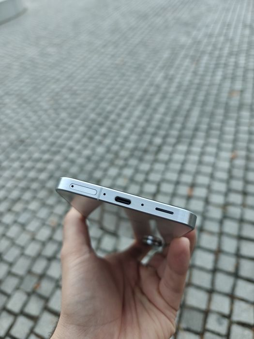 V/S Samsung A56 - NOU