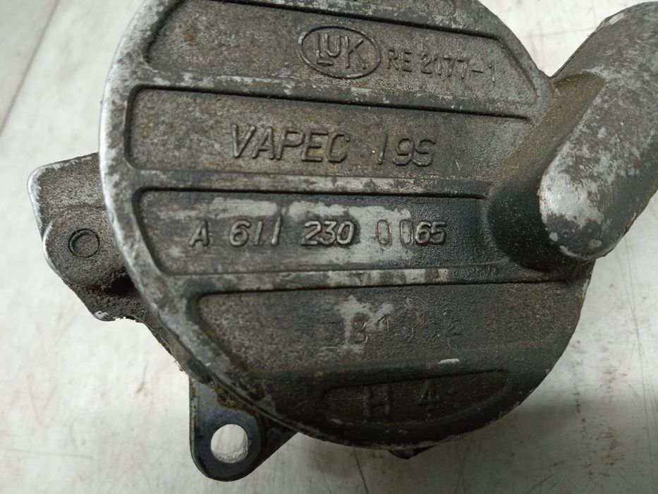 Pompa vacuum 2.2 cdi om611 a6112300065 Mercedes-Benz C-Class W203 [20