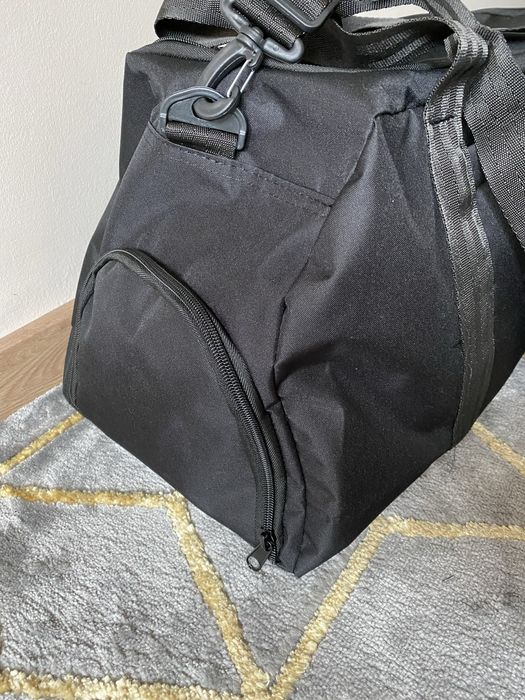 Сак , чанта за пътуване