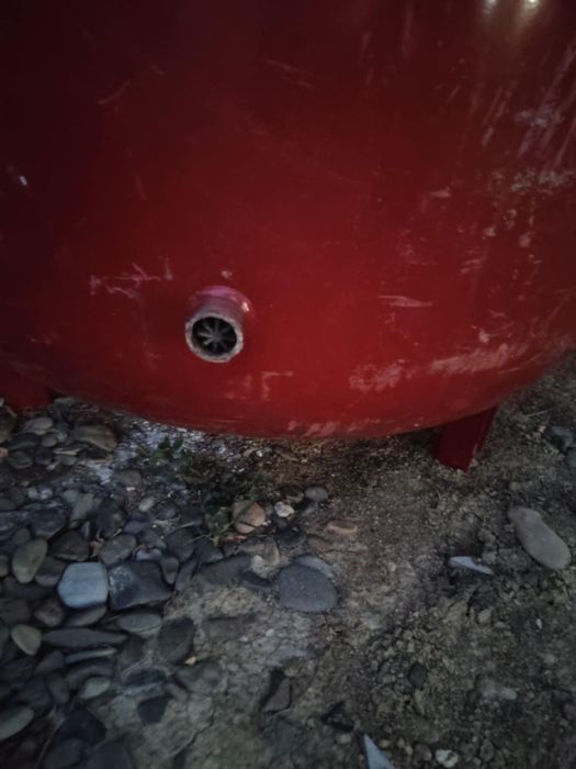 2 bazine /butoaie din metal 500 litri