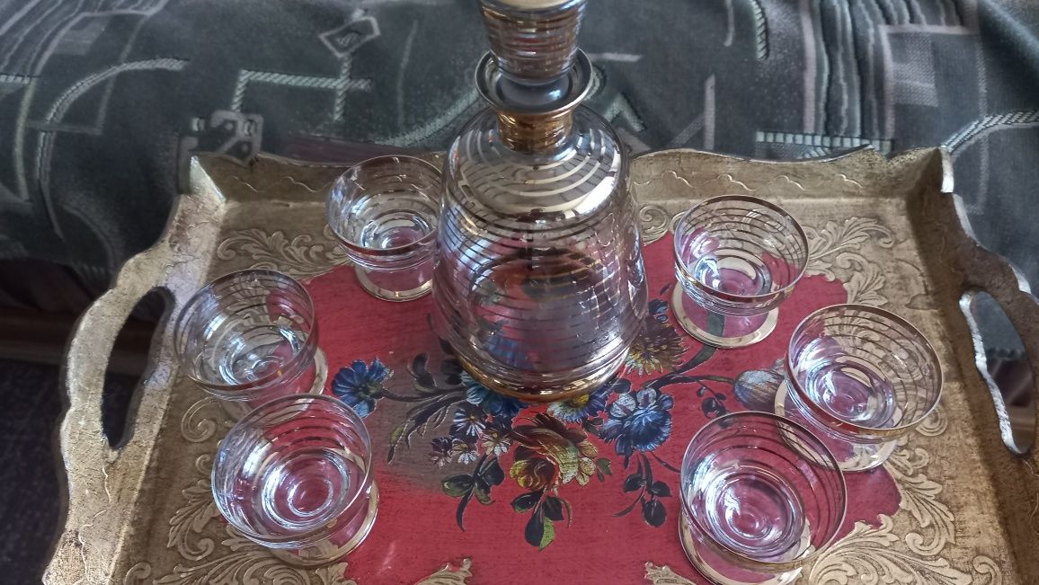 Set decanter liquor