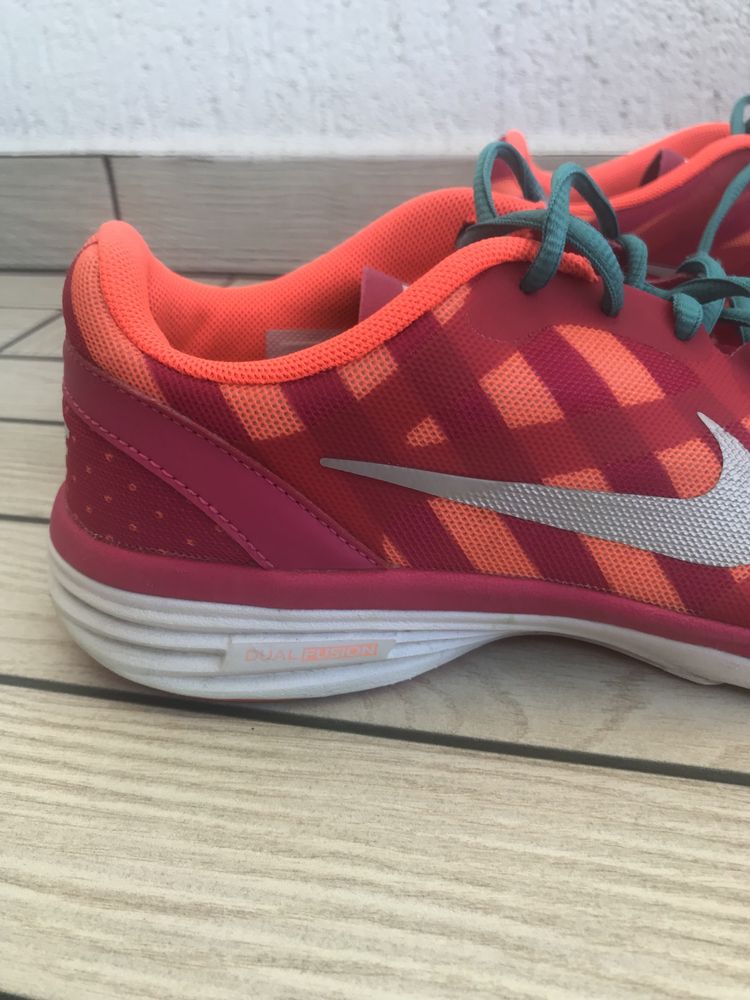 NIKE Training Dual Fusion TR