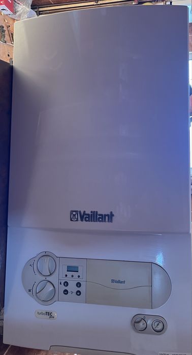 Centrala termica vaillant + kit complet