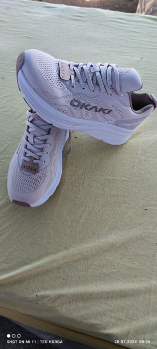 Adidas unisex Nr 42