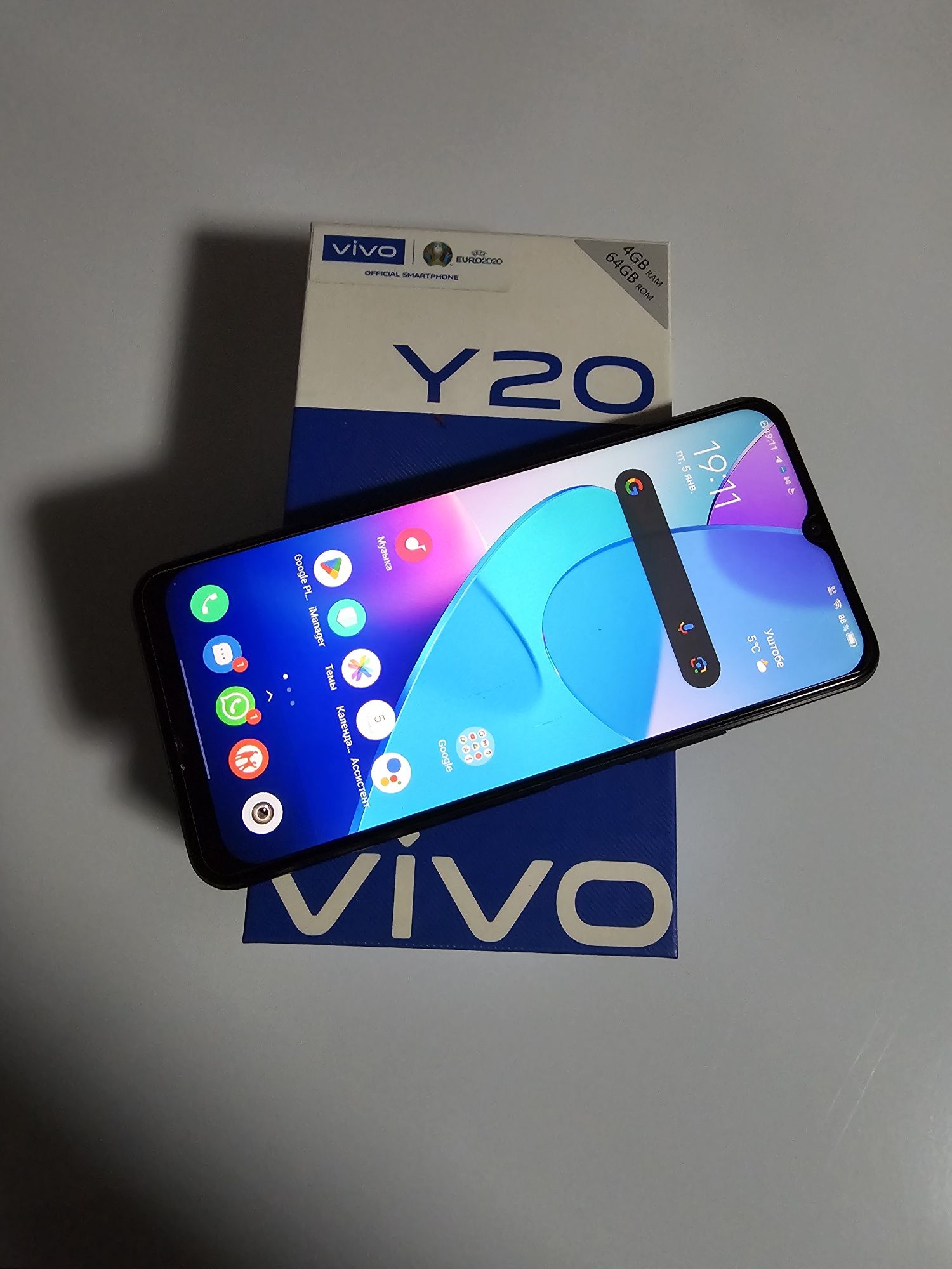 Смартфон Vivo Y20