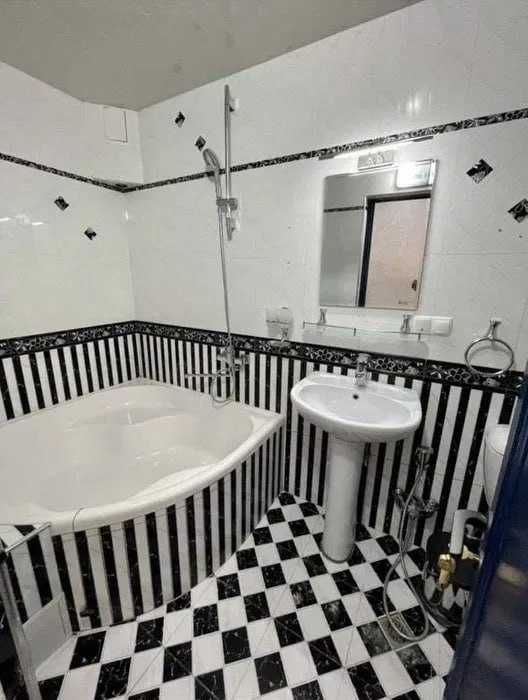 Продаётся Офис 85 м2 Яккасарай 1 Линия Мукими Ор-р Evos