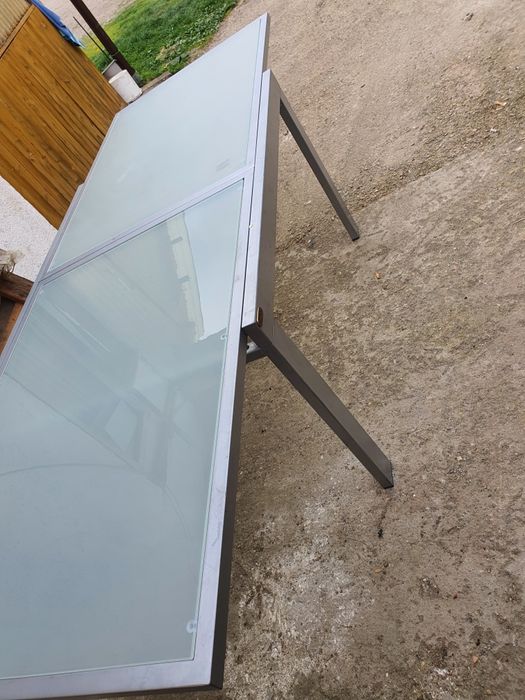 Masă sticlă extensibilă