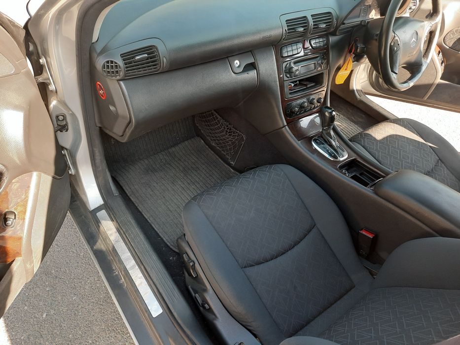 Мерцедес C 180 бензин-газ автоматик Десен волан