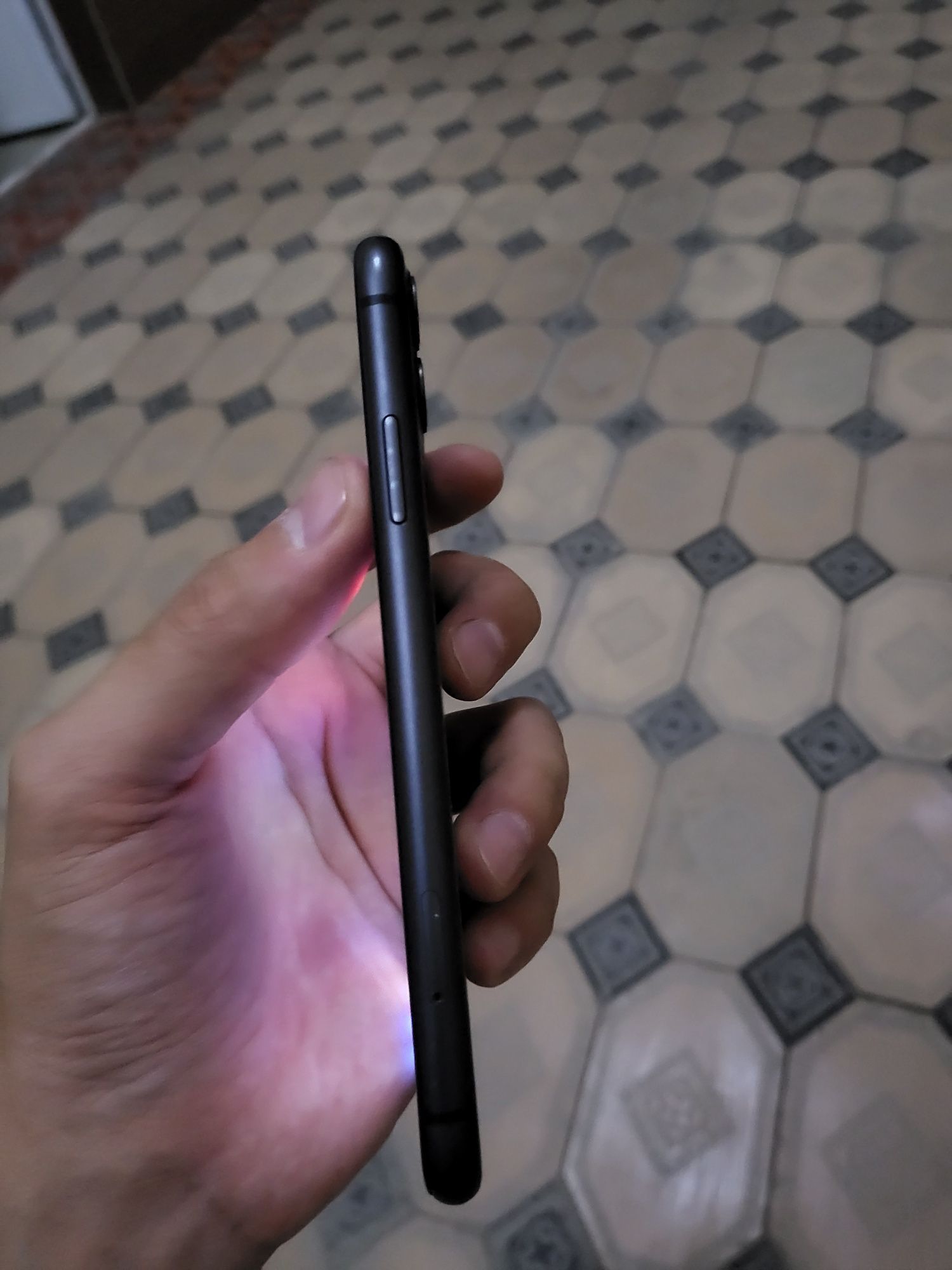 Iphone 11 64 GB идеальном состоянии не вскрывалась