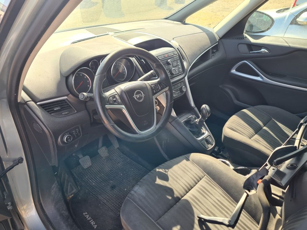 Opel zafira 1.6-150ks- turbo metan