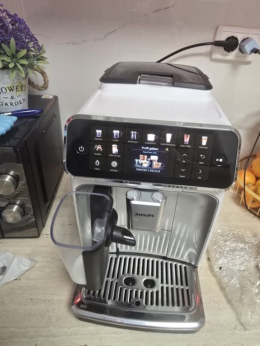 Espressor Philips seria 5500