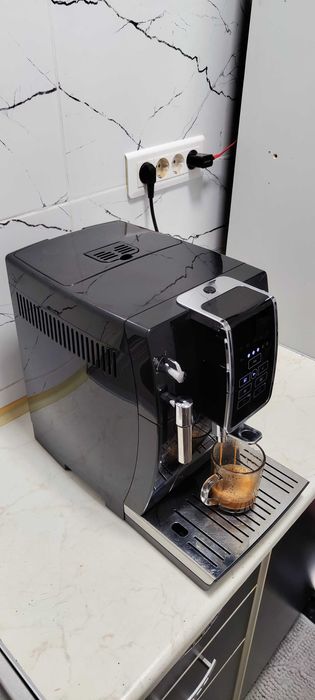 Espressor Automat DeLonghi Dinamica ECAM 350.15B Aparat cu Cafea Boabe