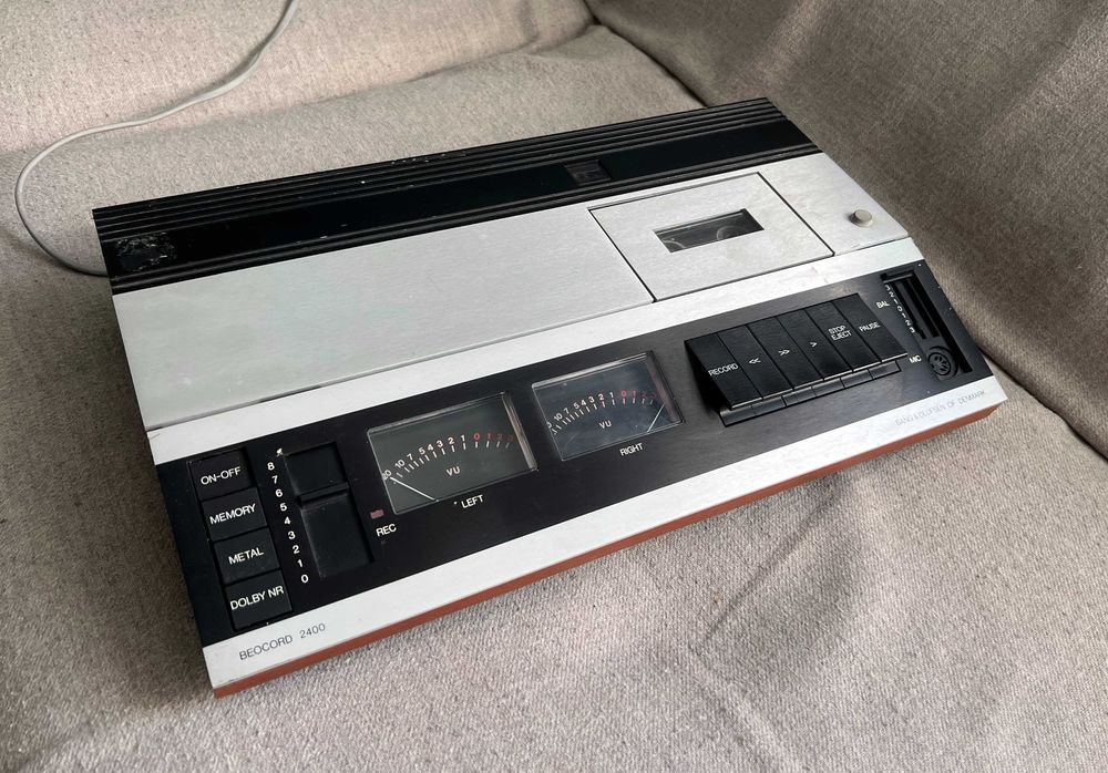 Casetofon vintage Bang & Olufsen Beocord 2400 functional colecție rară