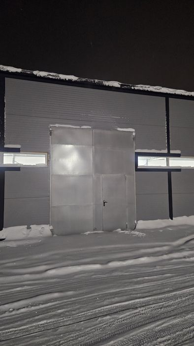 Сдам в аренду помещение, бокс , склад.