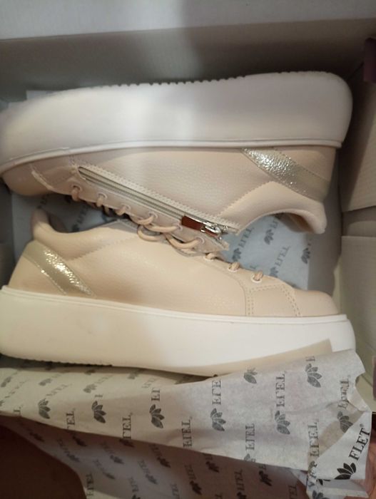 Нови Кожени маратонки Турция р-р 39