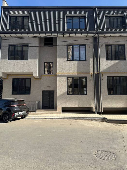 Срочно продаётся квартира 1 комнатная яшнабадский район олмос махалля