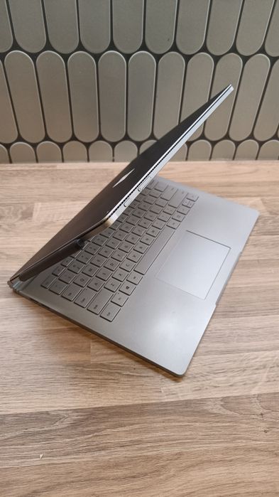 Microsoft Surface Book 2 13"