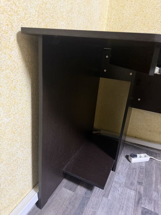 Стол компютерный